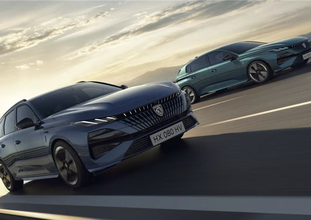 Nouveau visage, plus de punch : la peugeot 308 passe à l'électrique